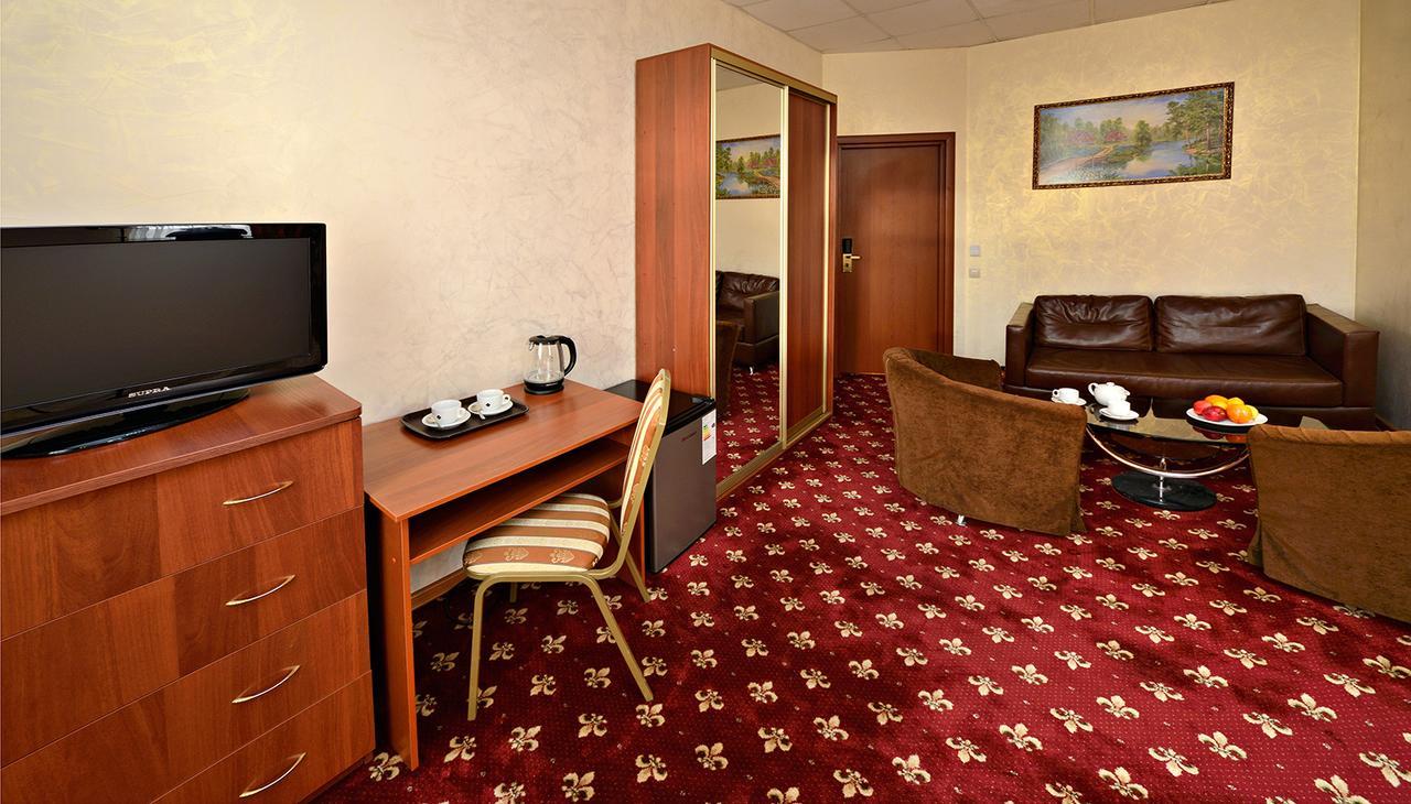 فندق موسكوفي  فندق روس المظهر الخارجي الصورة